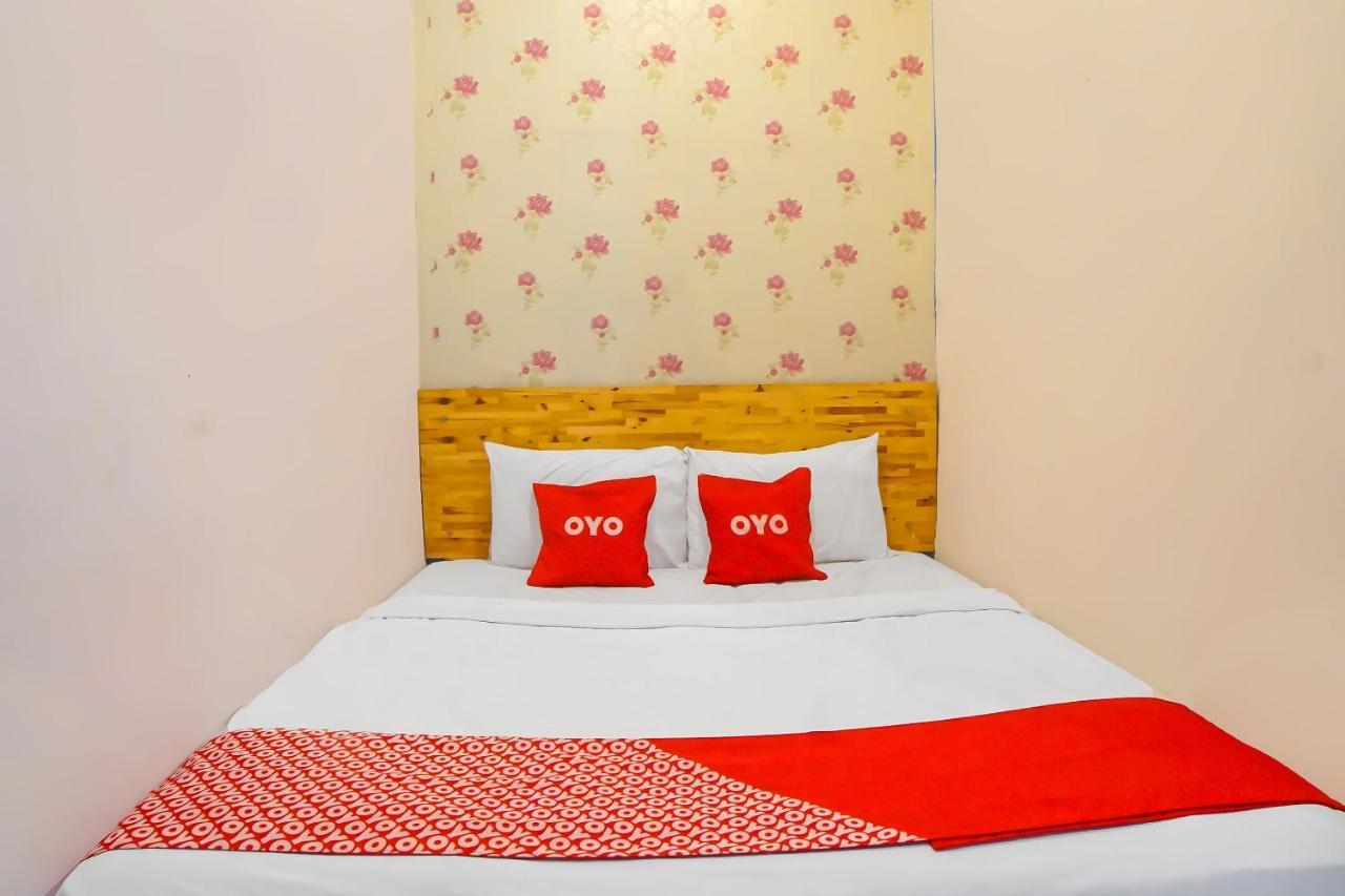 Oyo 92369 Bb House Katamso Medan