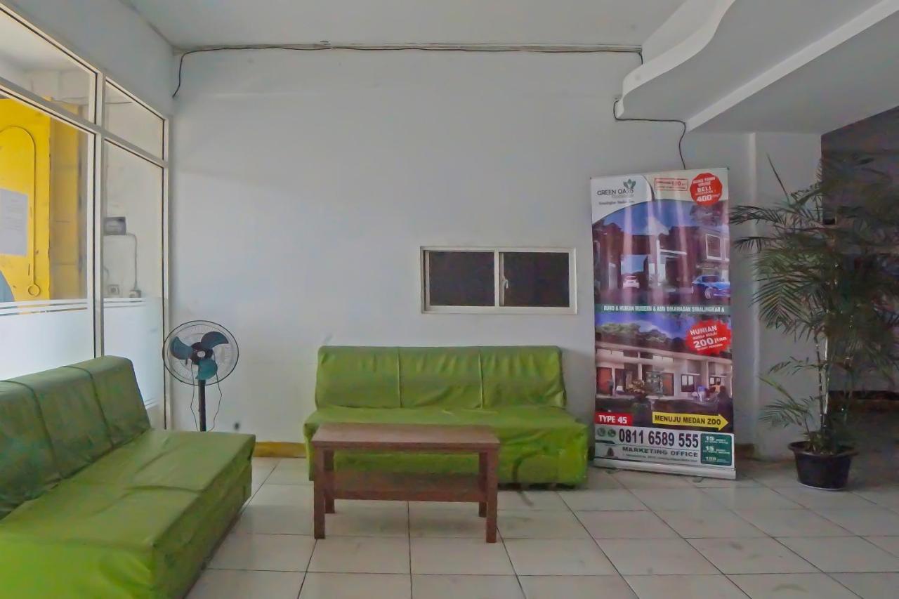 Oyo 92369 Bb House Katamso Medan