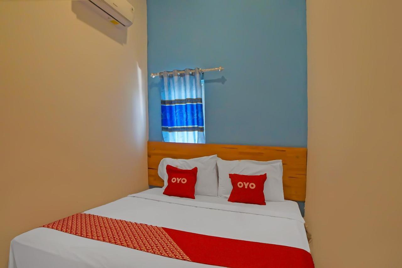 Oyo 92369 Bb House Katamso Hotel