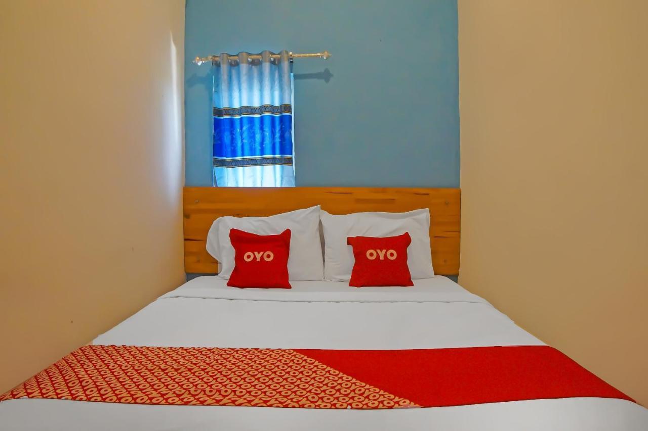 Oyo 92369 Bb House Katamso Hotel 2*